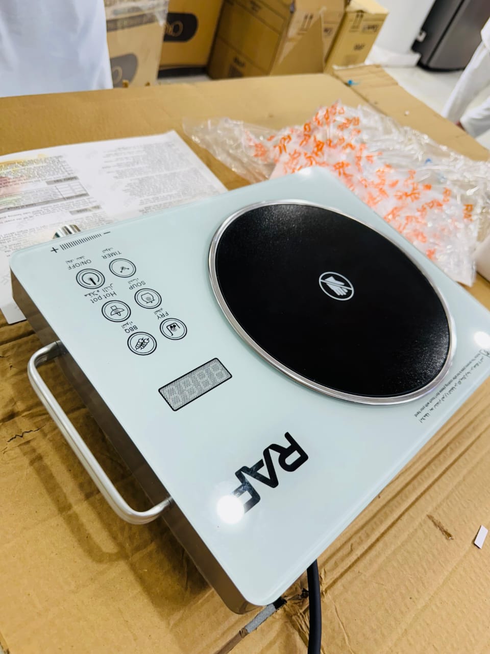 RAF R-8003 Electric Stove – 3500W