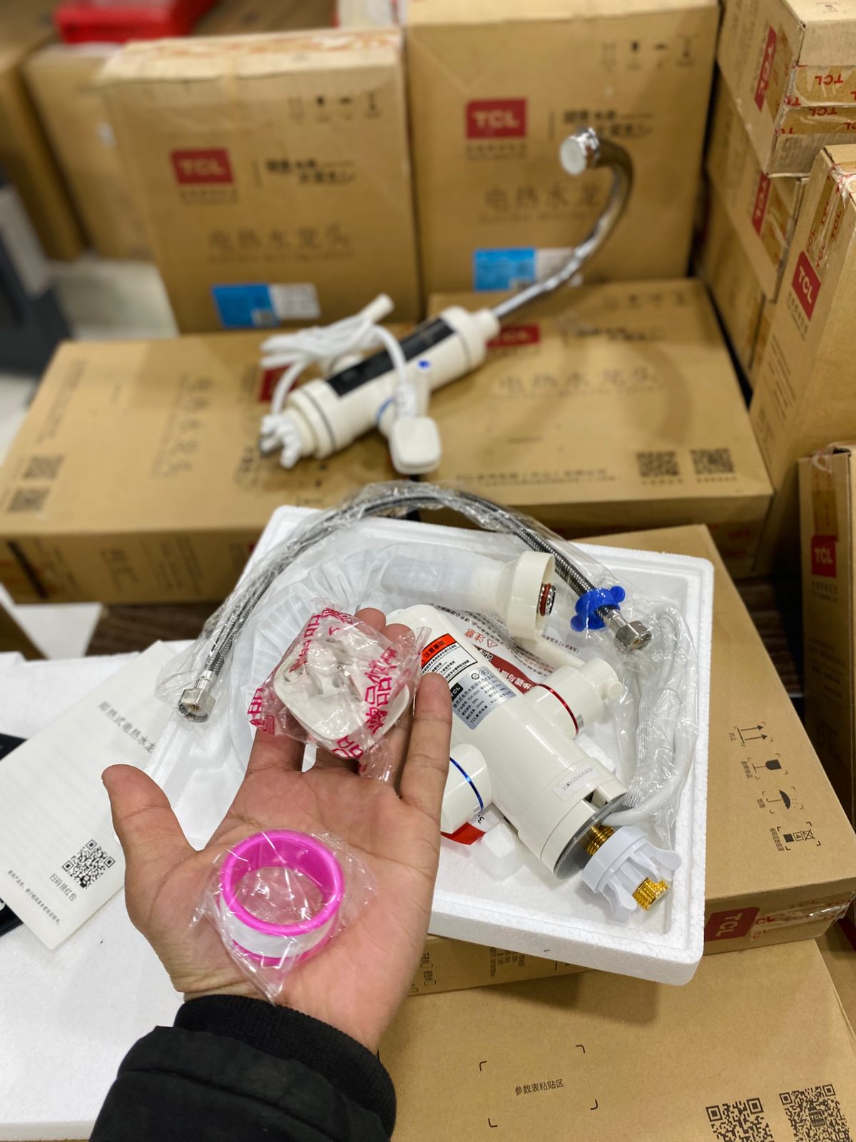 TCL electric water faucet, hot and cold heat dual -use fast heating water heater kitchen toilet kitchen kitchen treasure